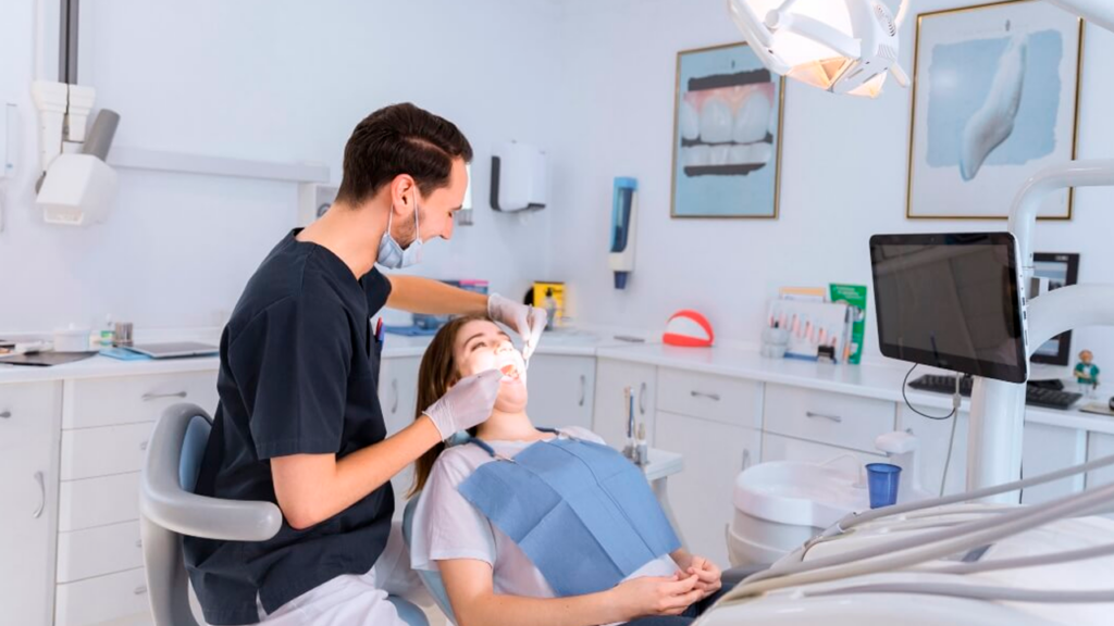 Salario de un Dentista en Andorra 
