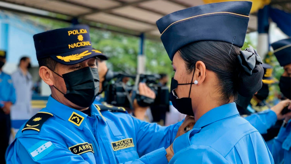 Sueldo de un Policía en Honduras 